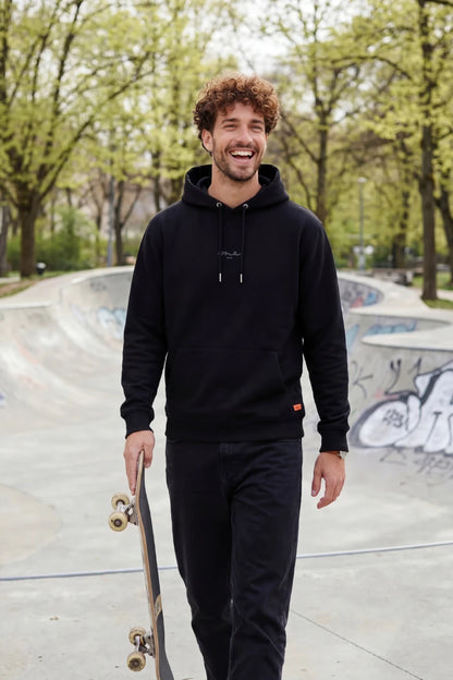 Hoodie mit Tasche - "ONE MID SMALL"