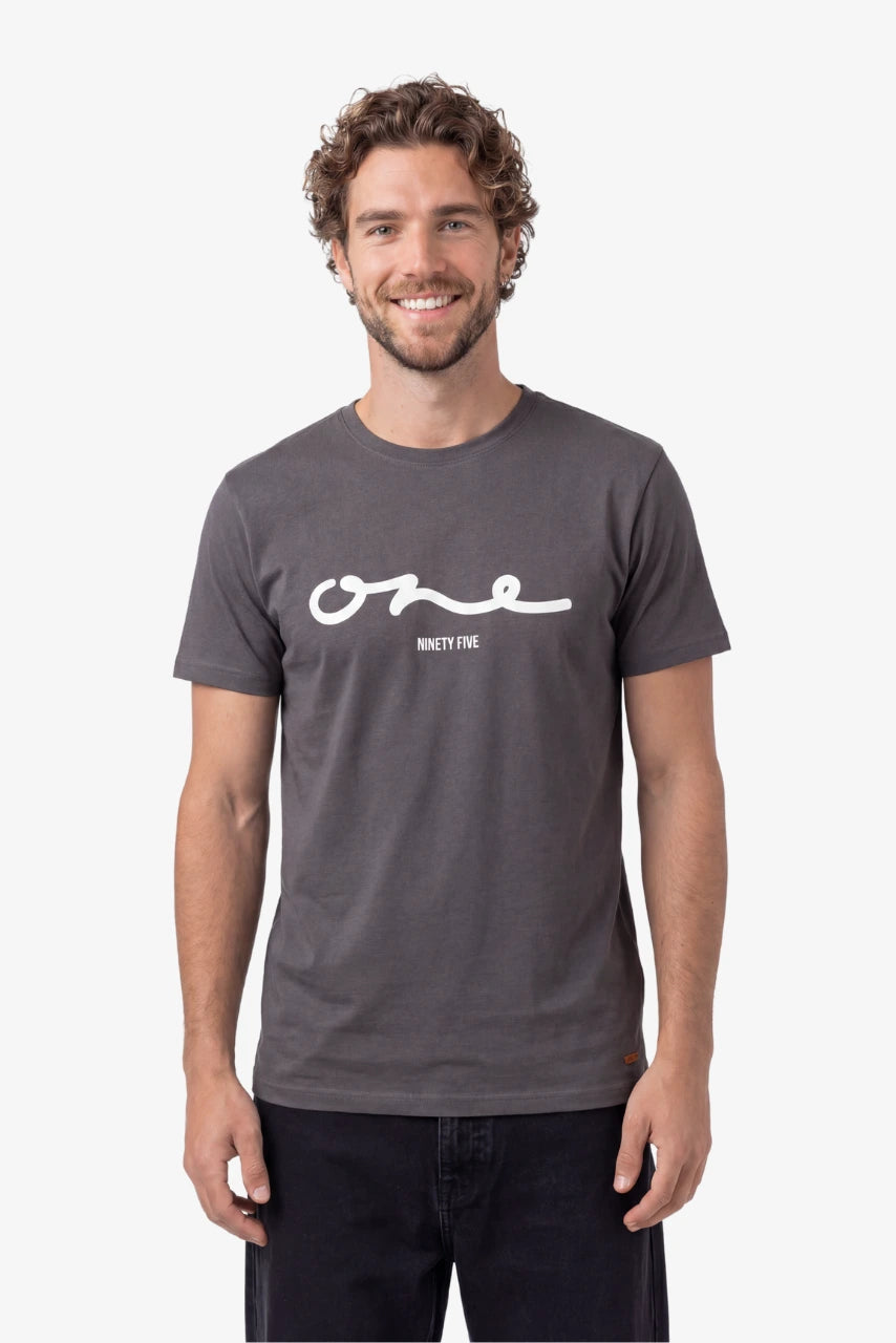 T-Shirt - "ONE"
