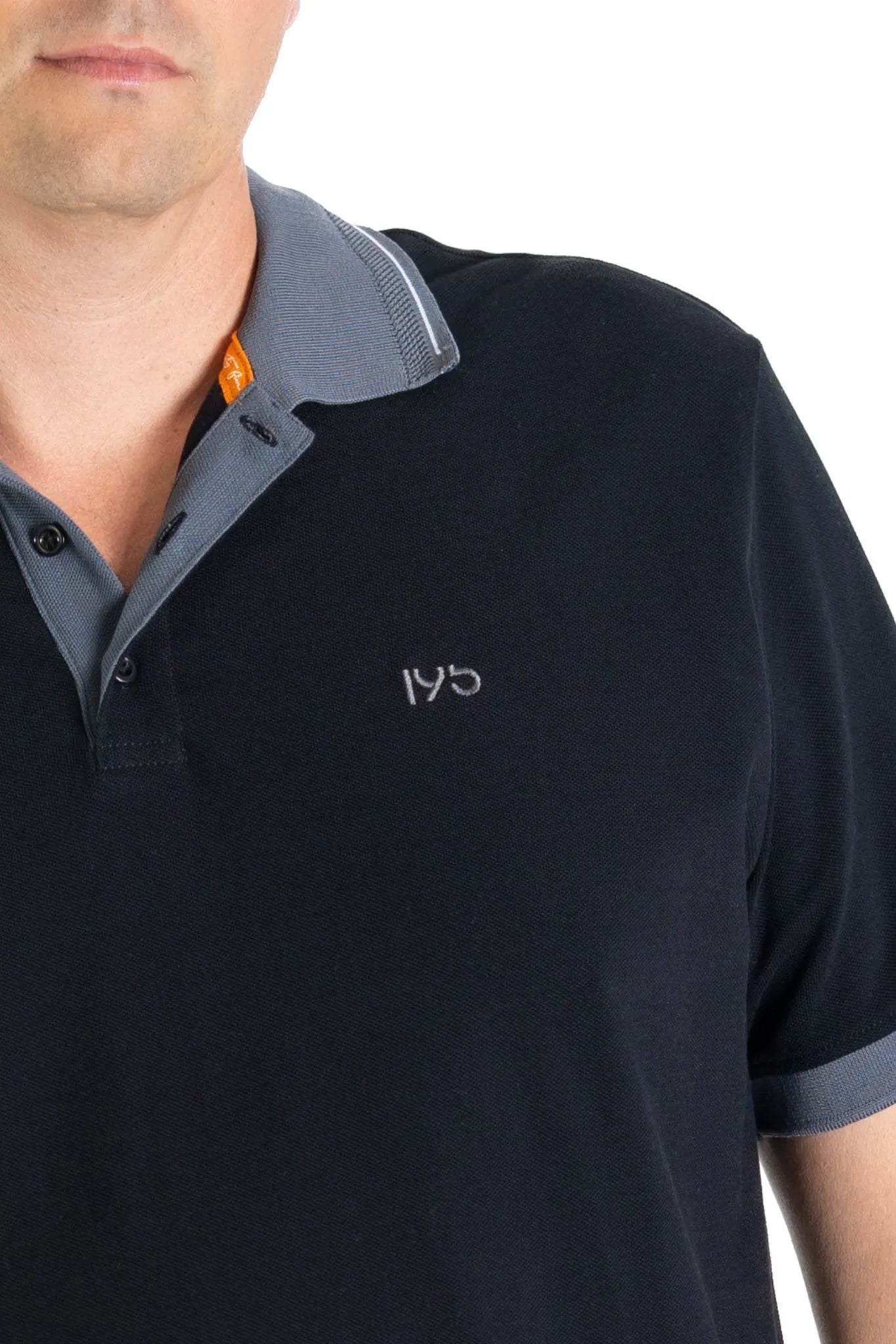 Poloshirt aus 100% Baumwolle