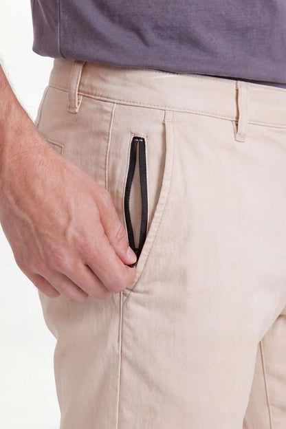 Chino-Hose in Beige für große Männer – Detailansicht