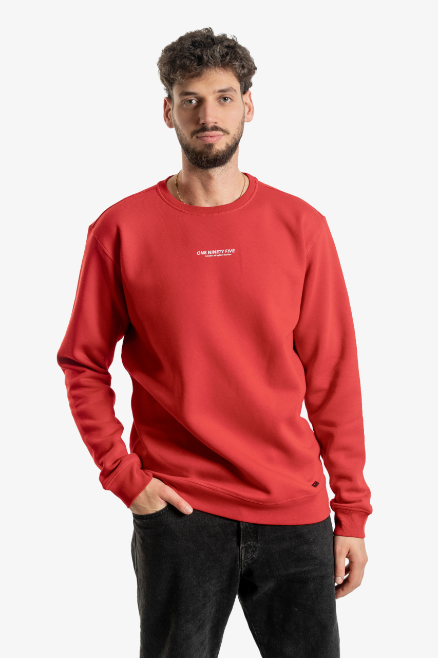 overlong sweater in red for people over 1.90 meters