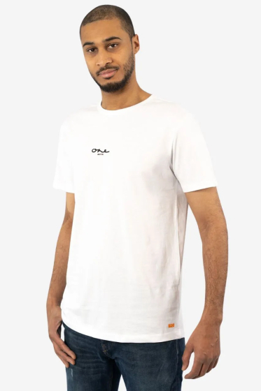 "ONE MID SMALL" T-Shirt
